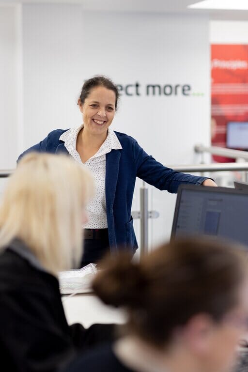 rsz_1katie_safehands_office